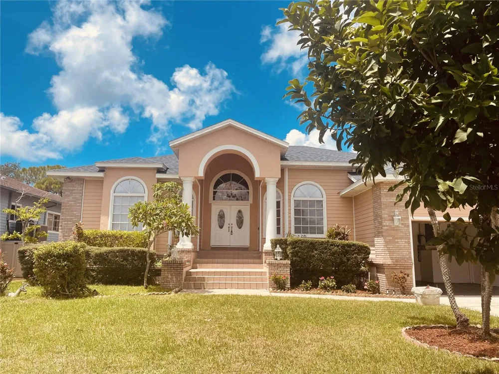7116 PEBBLE BEACH LANE Seminole, FL 33777