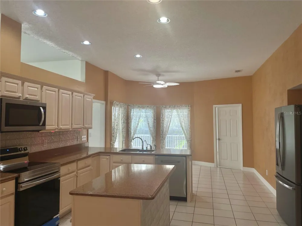 7116 PEBBLE BEACH LANE Seminole, FL 33777