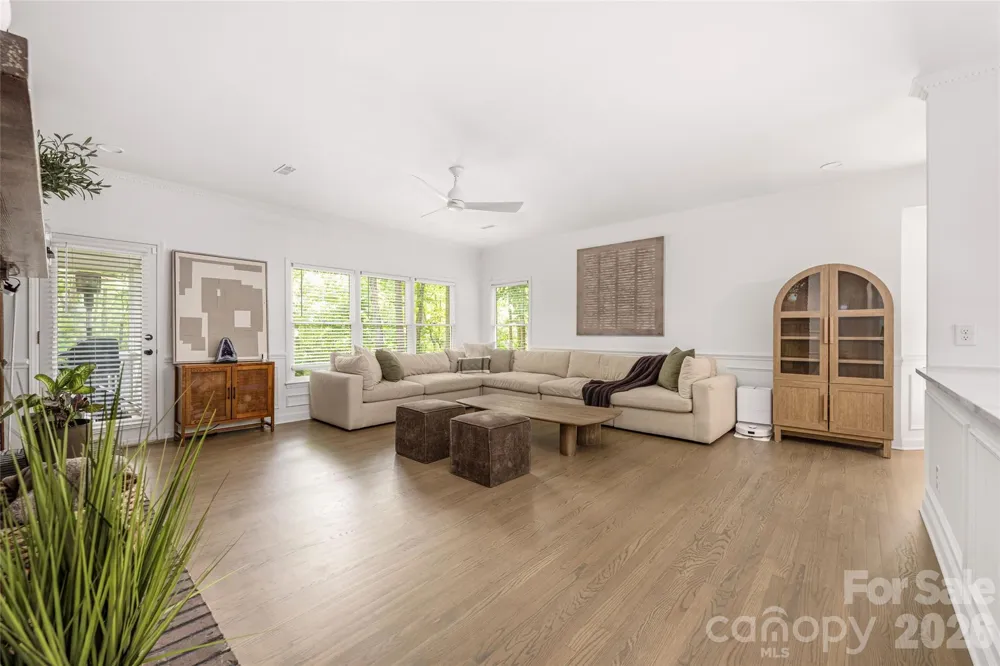 1800 Chestnut Lane Matthews, NC 28104