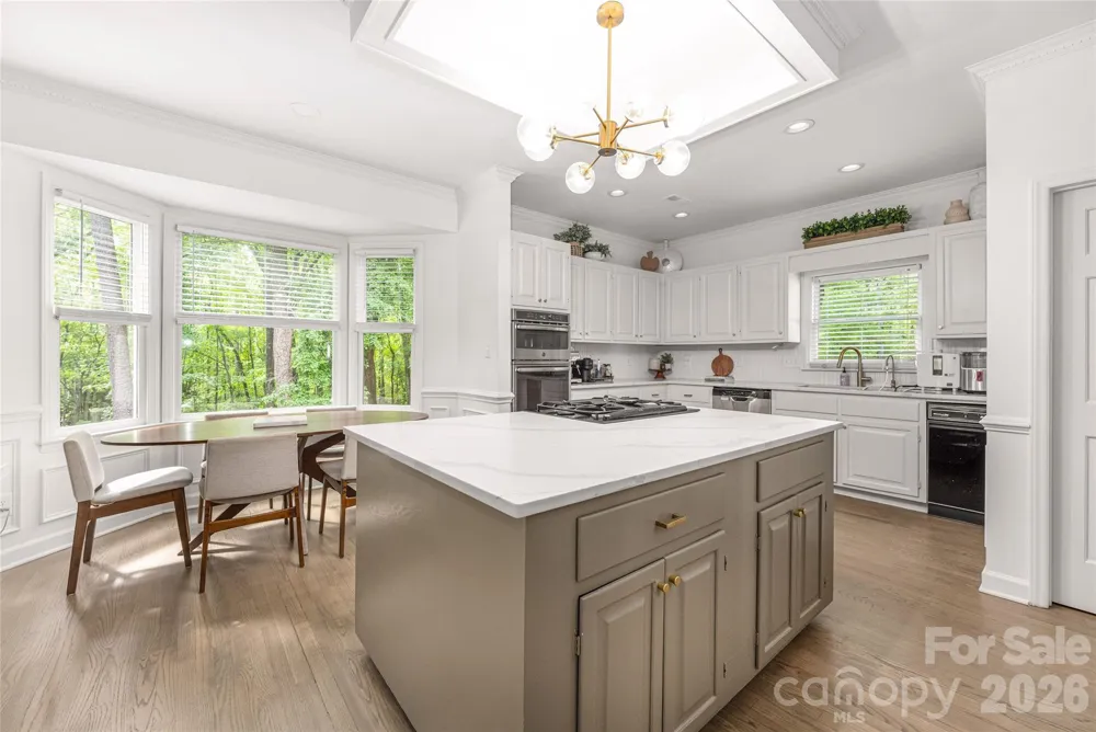 1800 Chestnut Lane Matthews, NC 28104
