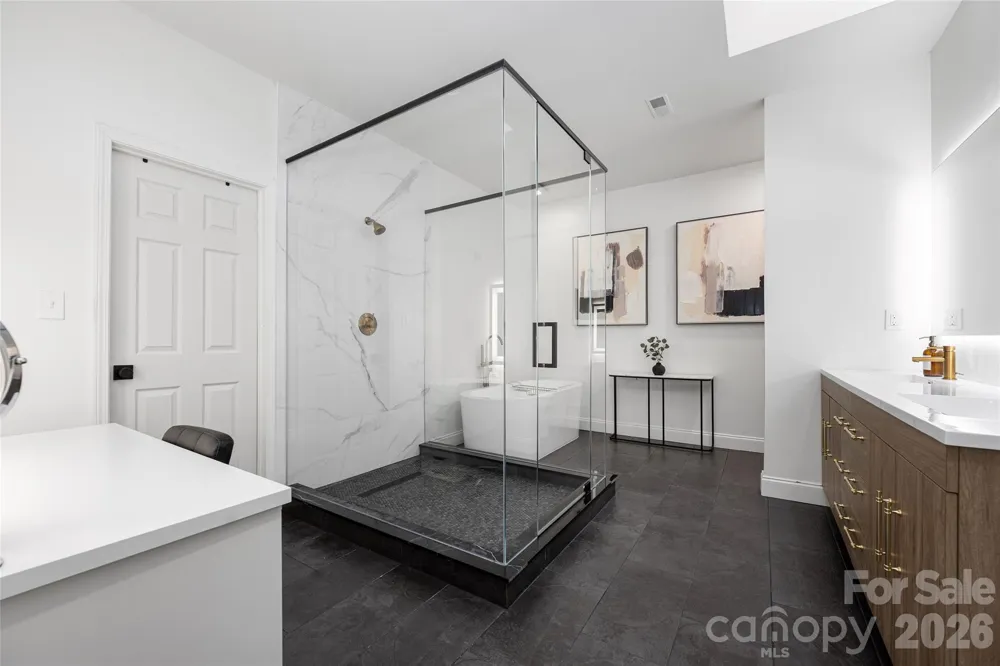 1800 Chestnut Lane Matthews, NC 28104