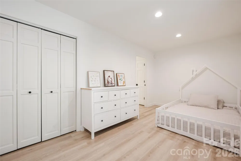 1800 Chestnut Lane Matthews, NC 28104