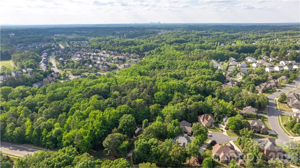 1800 Chestnut Lane Matthews, NC 28104