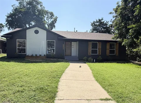 1104 Westwood Drive