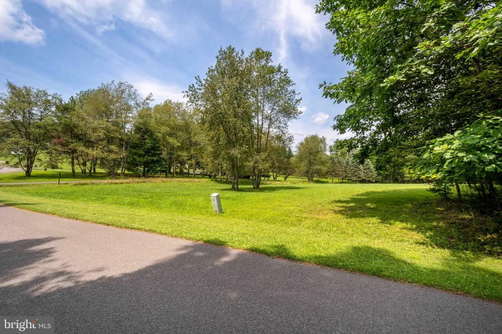 HERON COVE Oakland, MD 21550