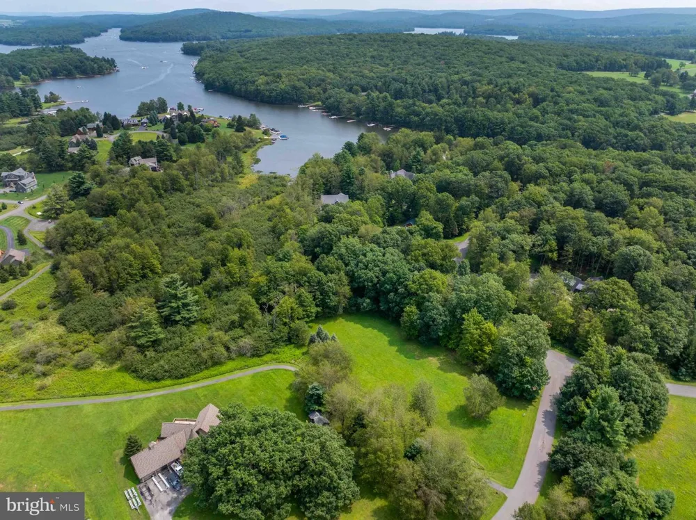 HERON COVE Oakland, MD 21550