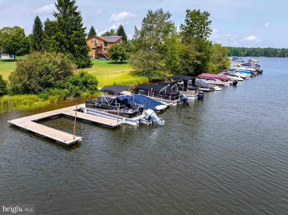 HERON COVE Oakland, MD 21550