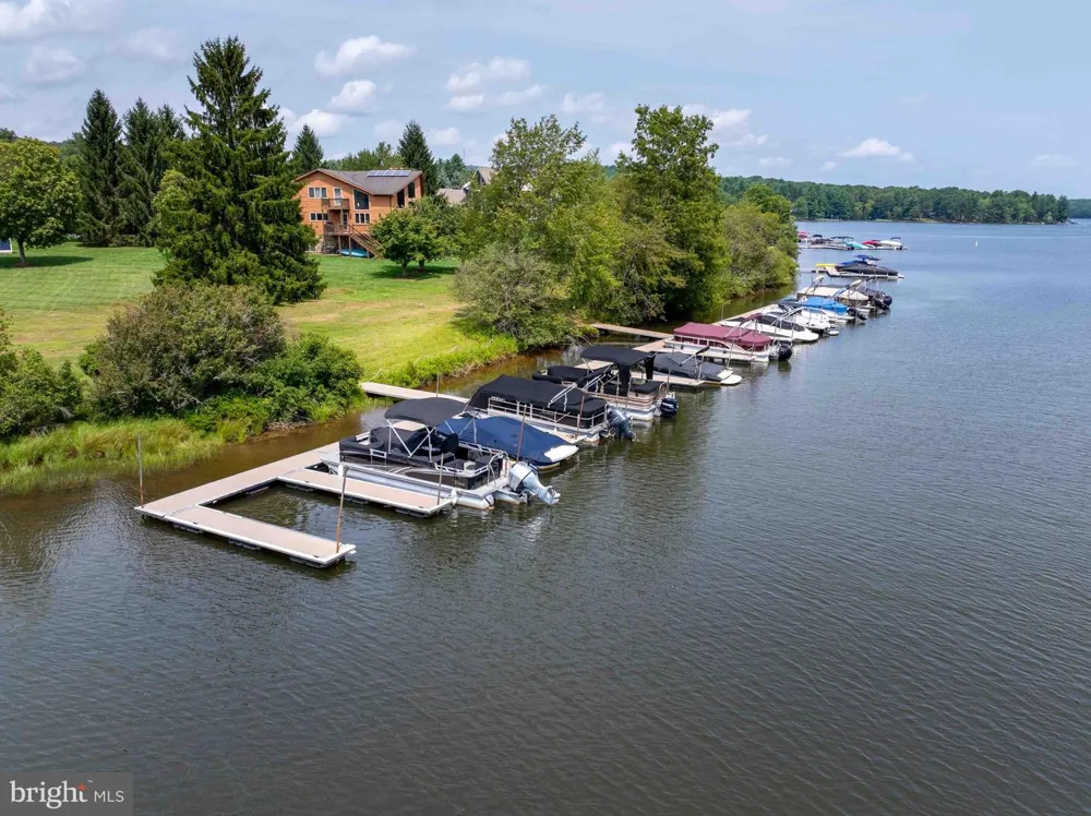 HERON COVE Oakland, MD 21550