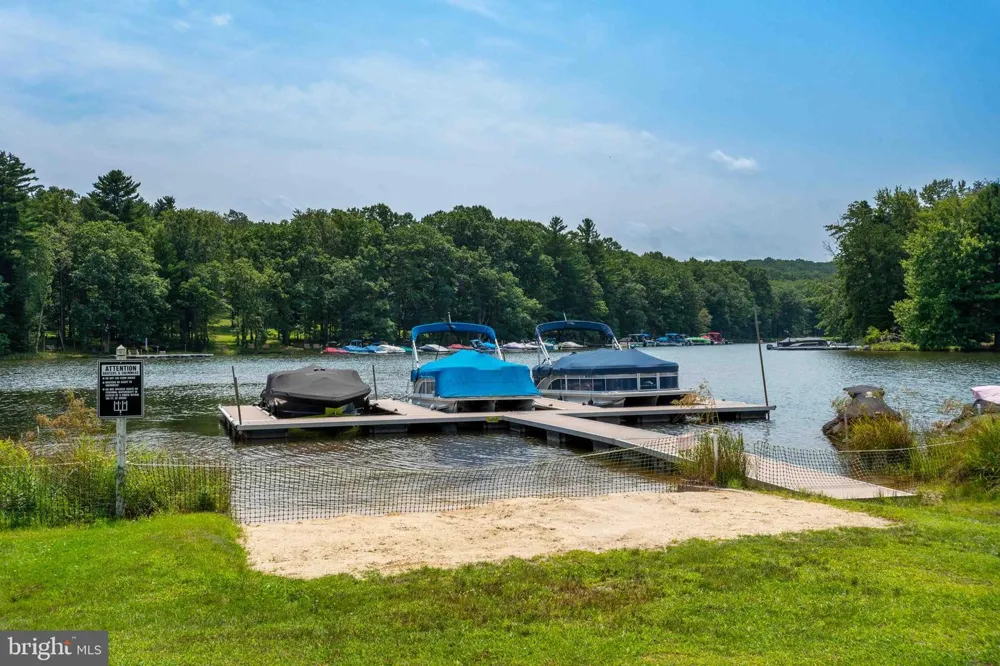 HERON COVE Oakland, MD 21550