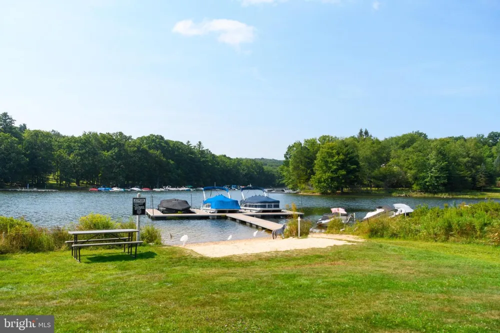HERON COVE Oakland, MD 21550