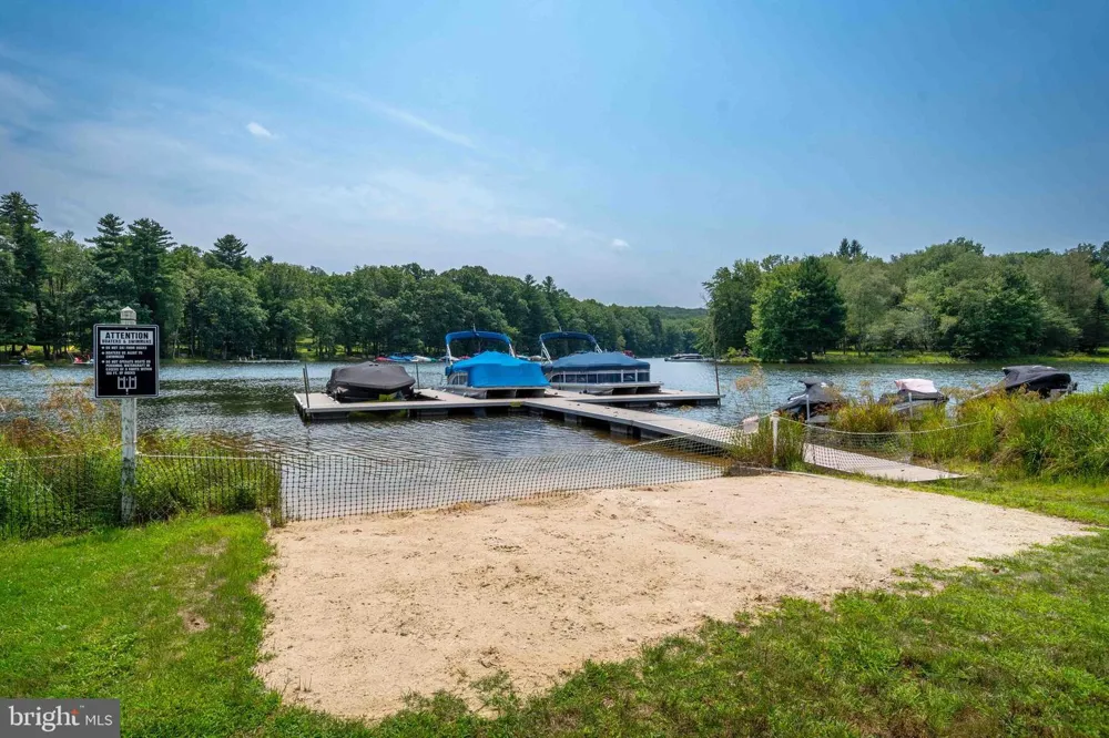 HERON COVE Oakland, MD 21550
