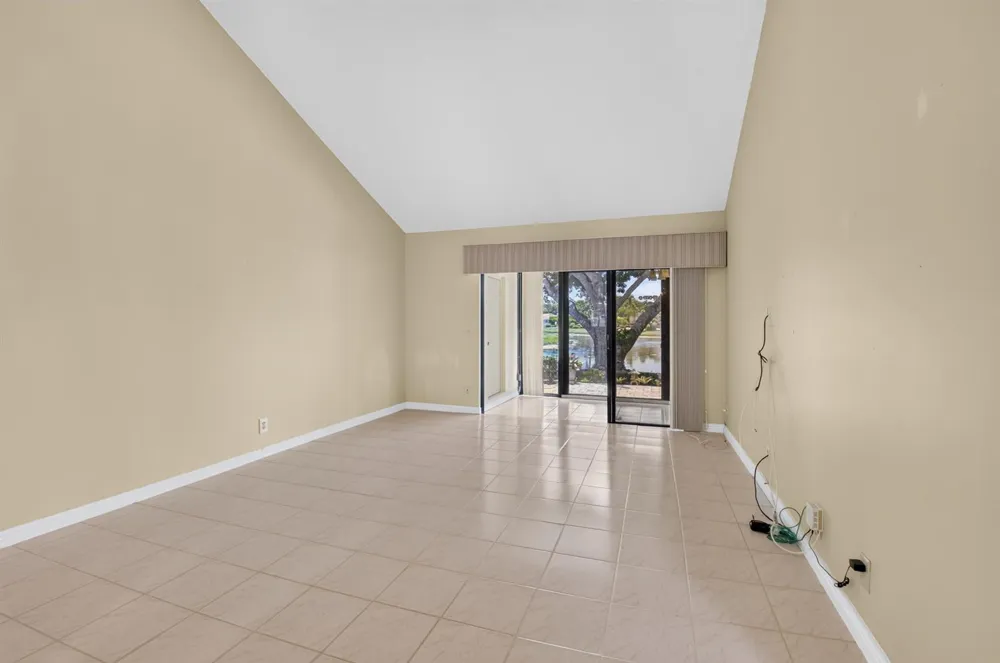10884 LAKE FRONT PLACE Boca Raton, FL 33498