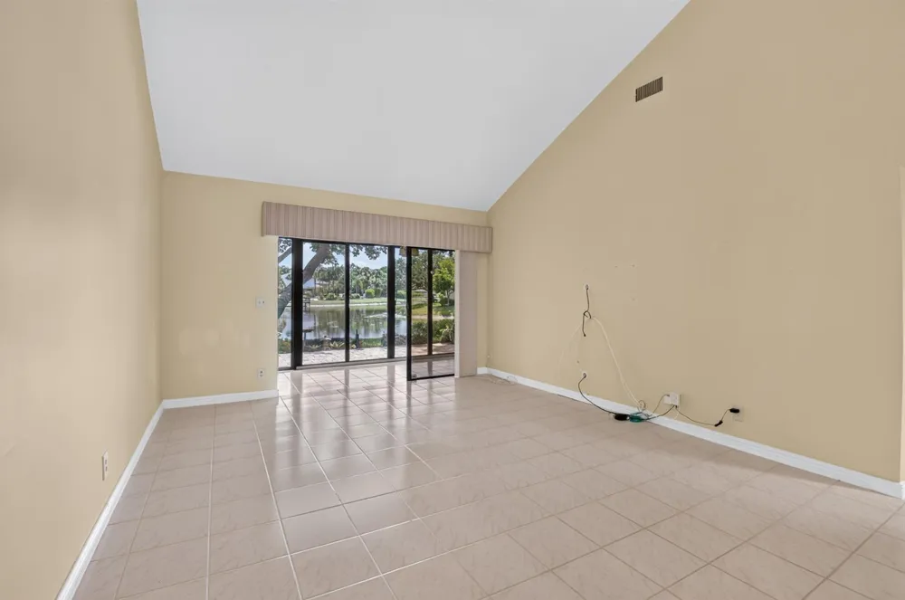 10884 LAKE FRONT PLACE Boca Raton, FL 33498