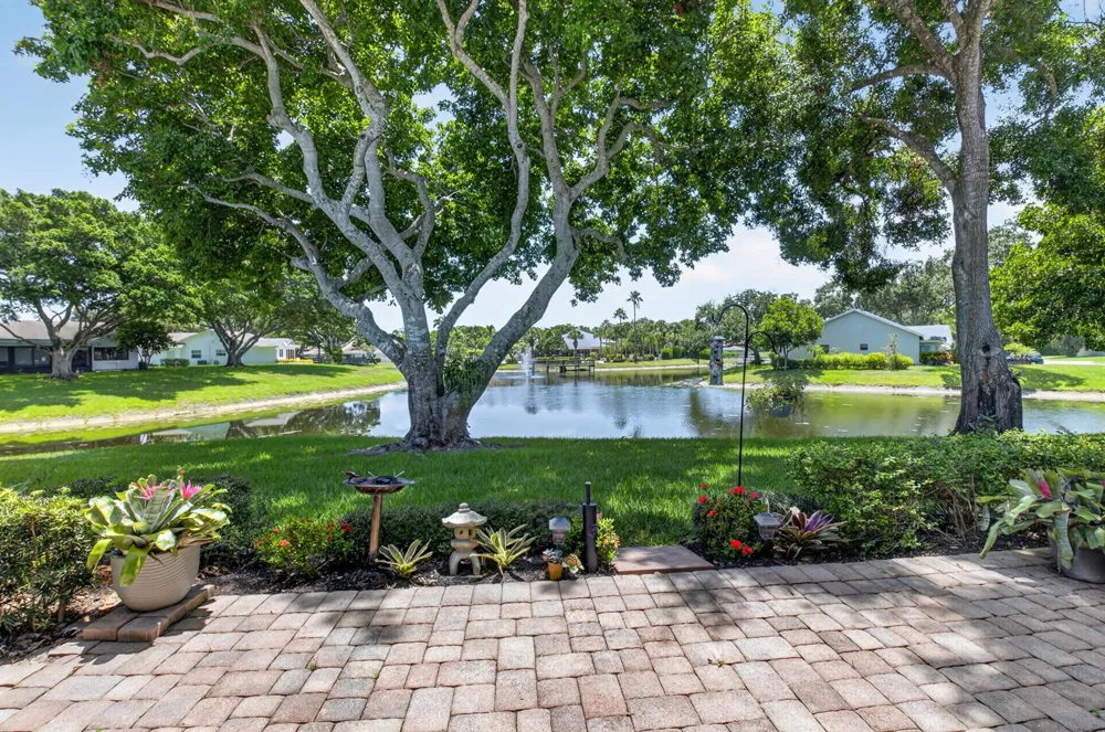10884 LAKE FRONT PLACE Boca Raton, FL 33498