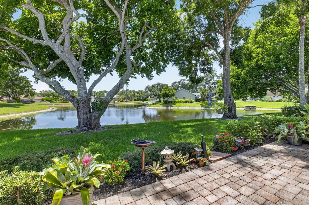 10884 LAKE FRONT PLACE Boca Raton, FL 33498