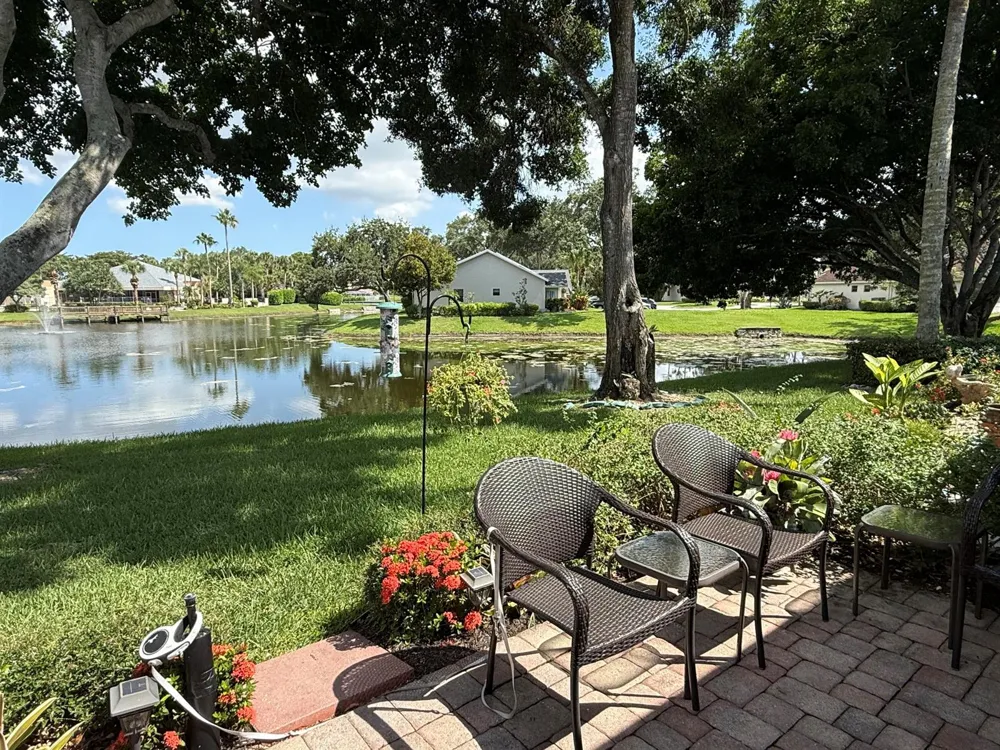 10884 LAKE FRONT PLACE Boca Raton, FL 33498