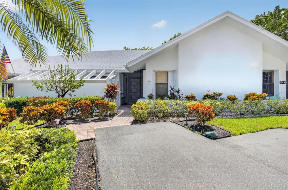10884 LAKE FRONT PLACE Boca Raton, FL 33498