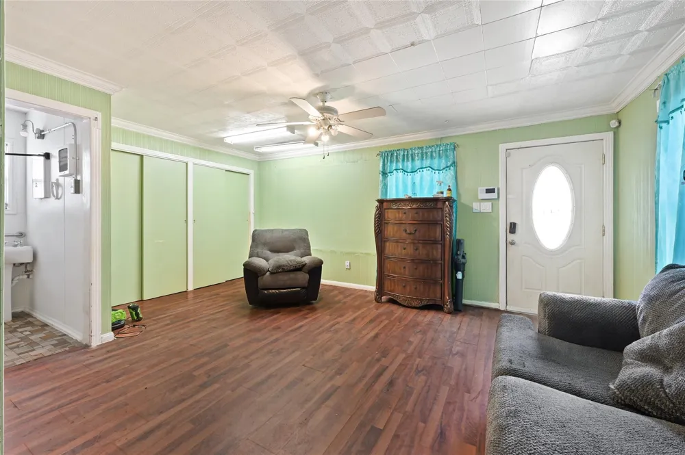 3731 Reveille Street Houston, TX 77087