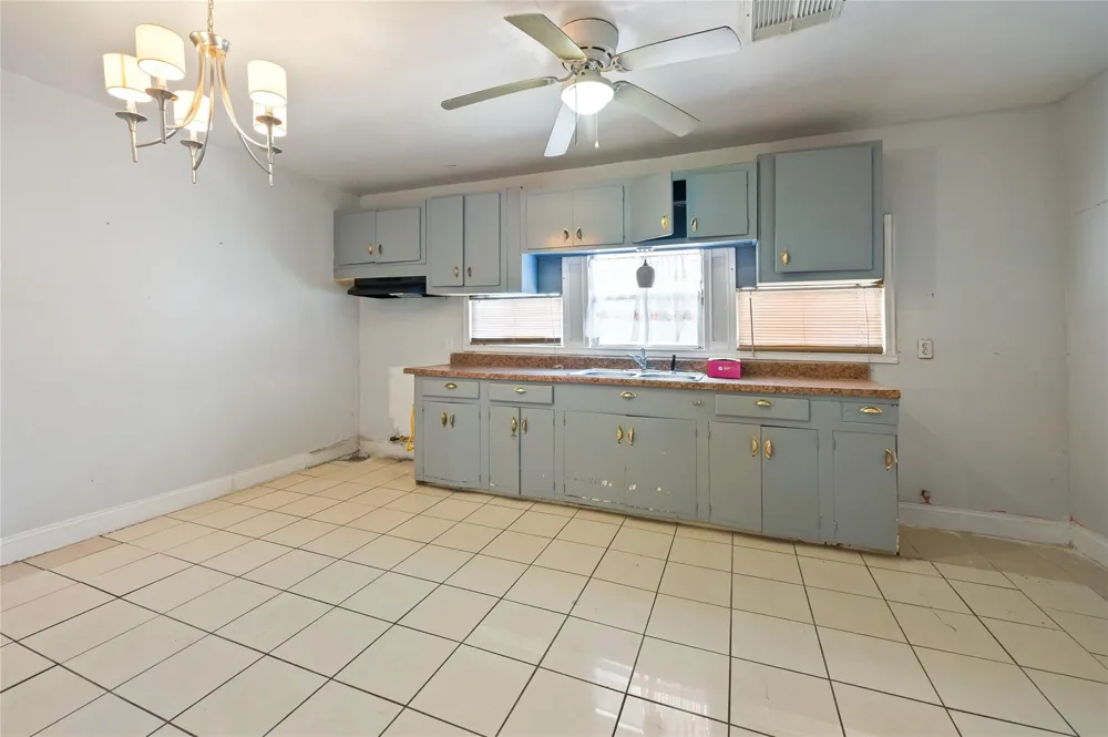 3731 Reveille Street Houston, TX 77087