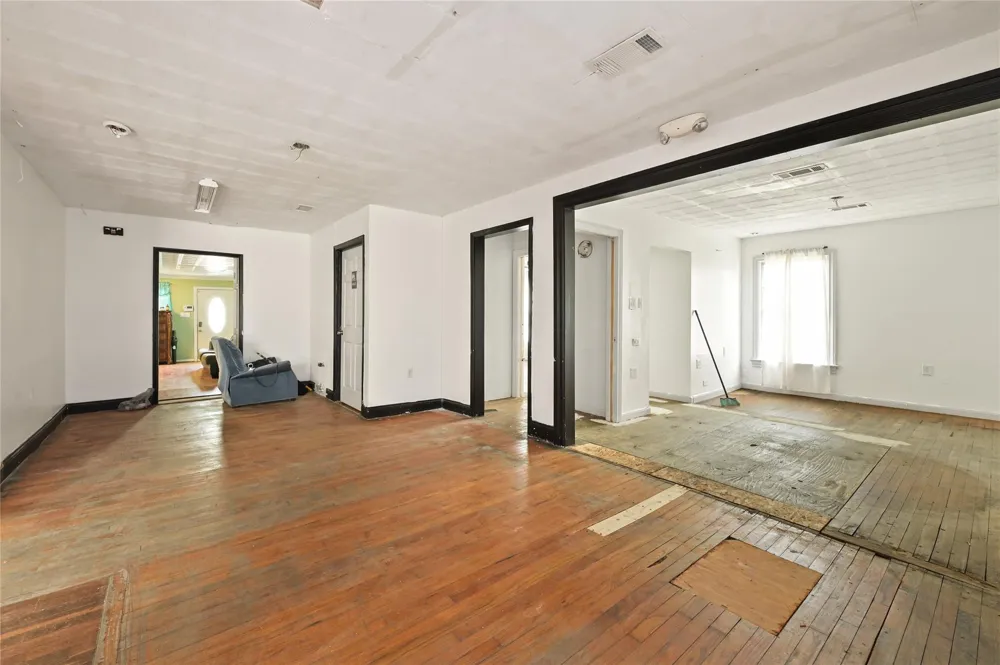 3731 Reveille Street Houston, TX 77087