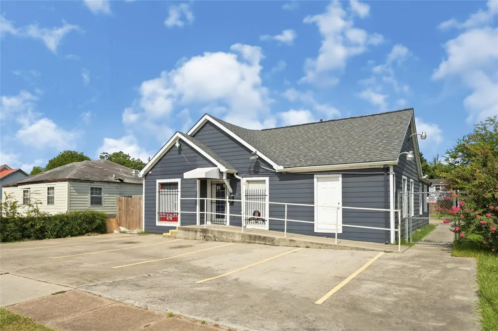 3731 Reveille Street Houston, TX 77087