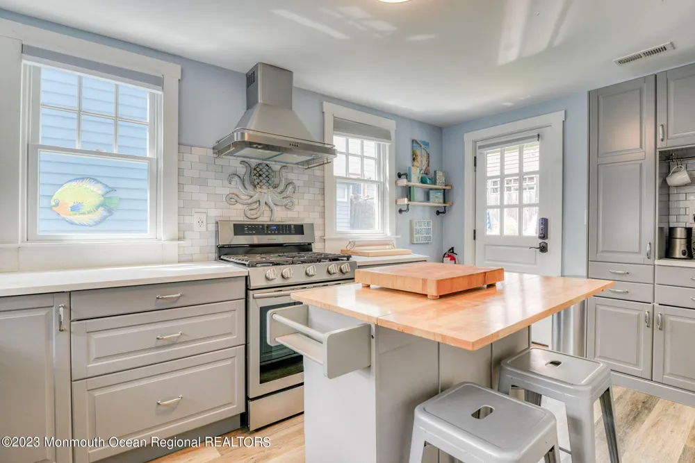 88 Broadway Ocean Grove, NJ 07756
