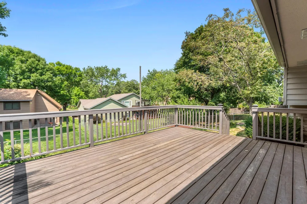 9836 Ilex Street NW Coon Rapids, MN 55433