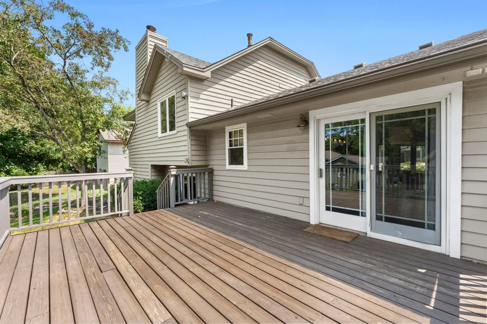 9836 Ilex Street NW Coon Rapids, MN 55433