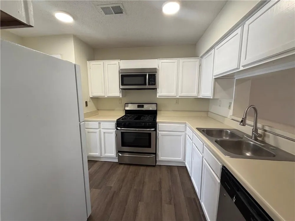3201 Long Iron Drive Lawrenceville, GA 30044