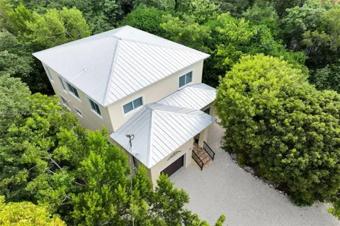 30 Seagate Blvd