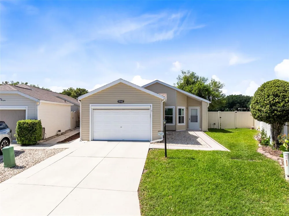 4960 HERON RUN CIRCLE Leesburg, FL 34748