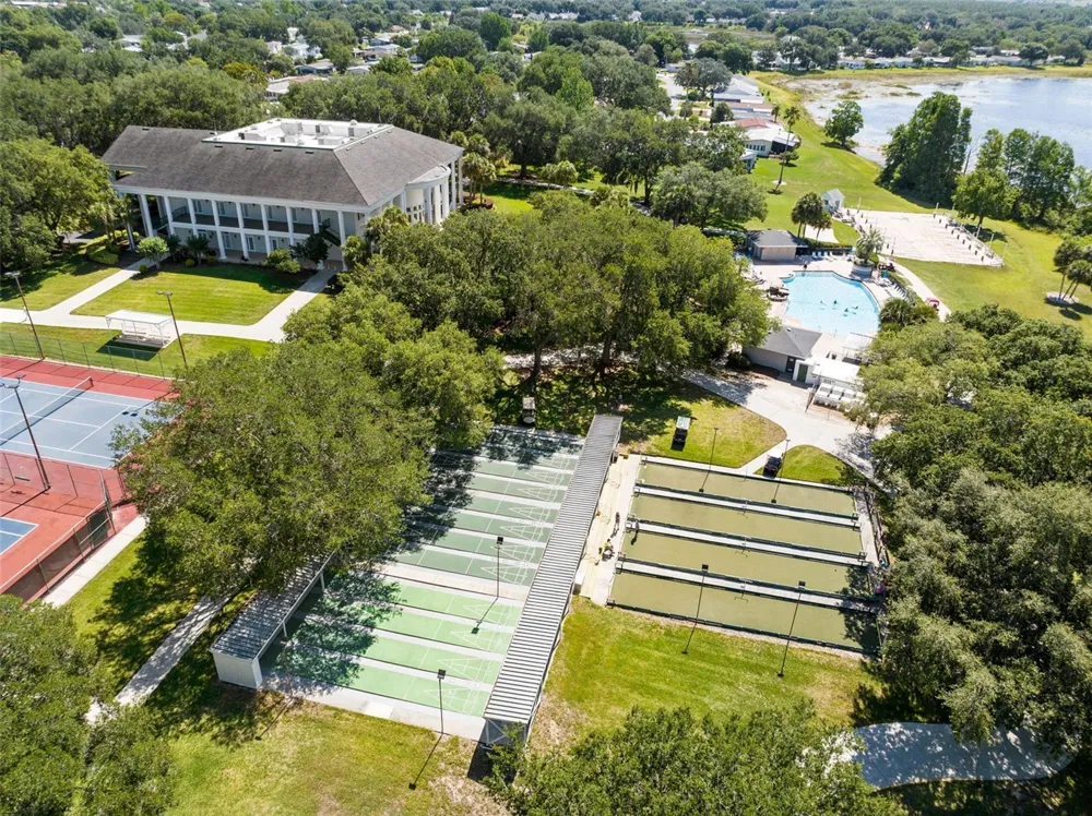 4960 HERON RUN CIRCLE Leesburg, FL 34748