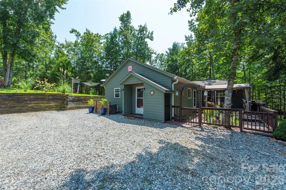 4895 Hudlow Road Union Mills, NC 28167