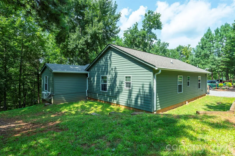 4895 Hudlow Road Union Mills, NC 28167