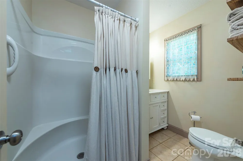 4895 Hudlow Road Union Mills, NC 28167