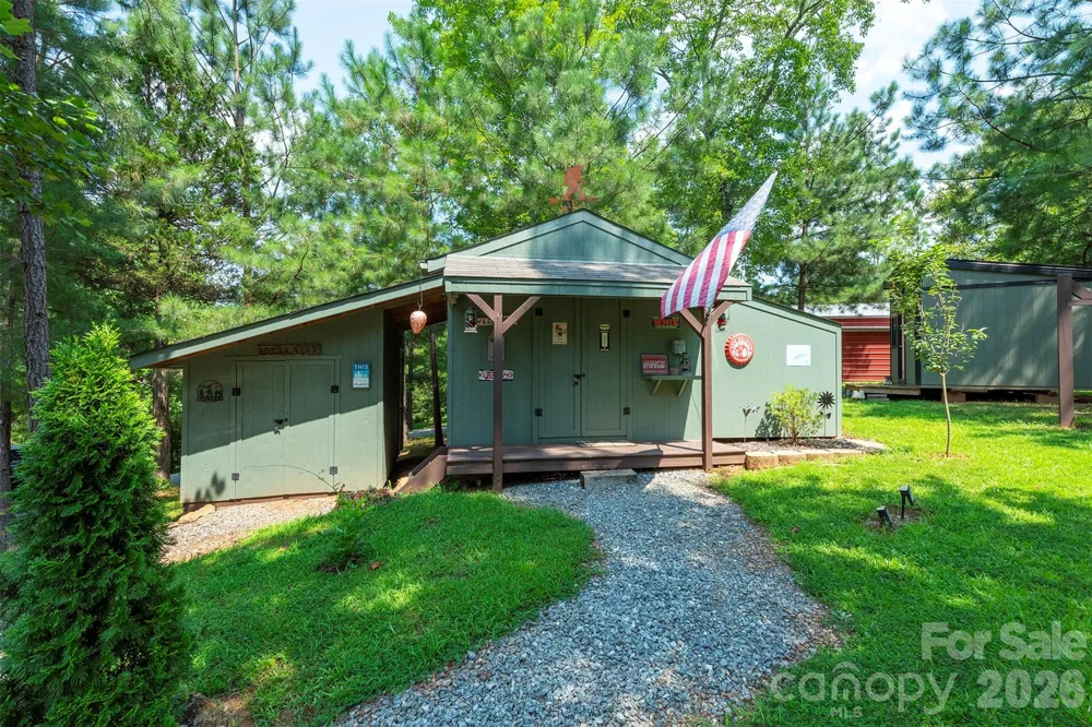 4895 Hudlow Road Union Mills, NC 28167
