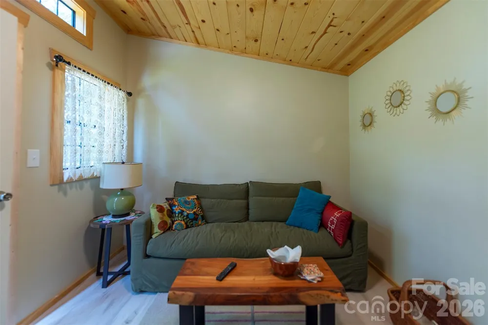 4895 Hudlow Road Union Mills, NC 28167
