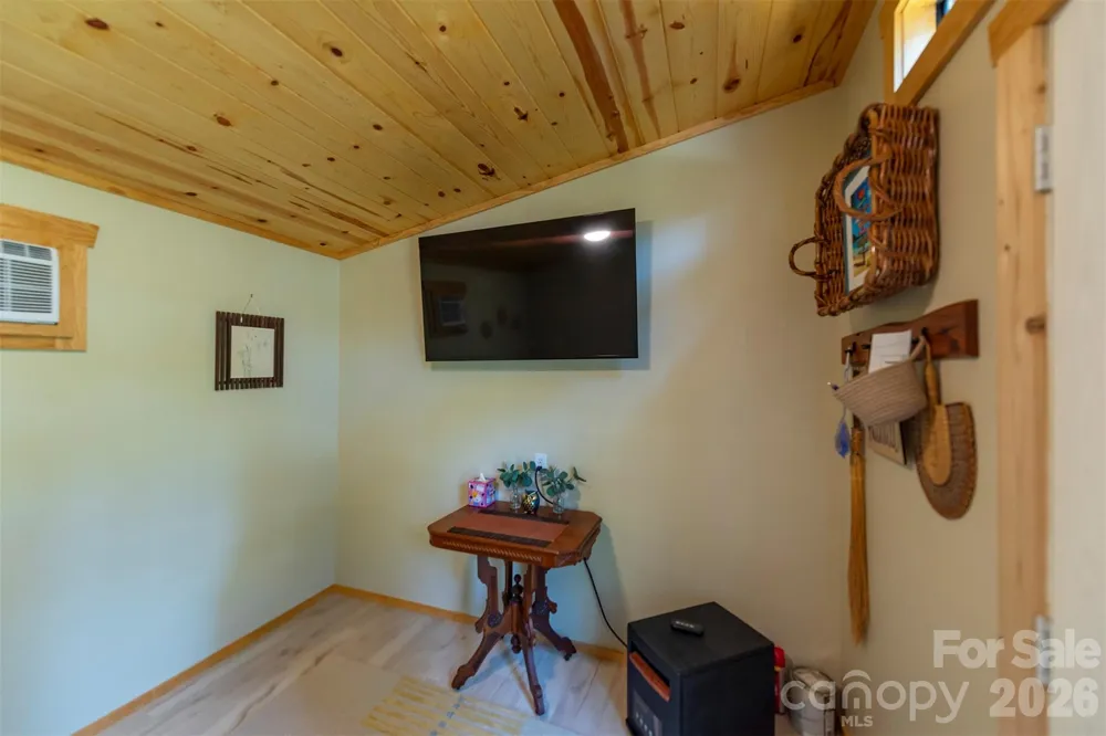 4895 Hudlow Road Union Mills, NC 28167