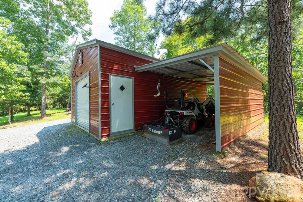 4895 Hudlow Road Union Mills, NC 28167