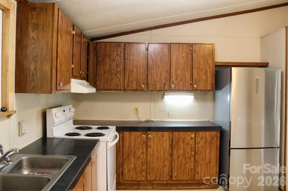 24 Karis Lane Clyde, NC 28721