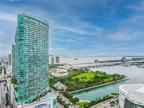 888 Biscayne Blvd #1601