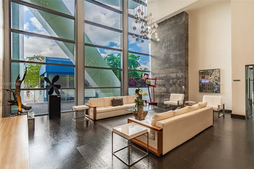 888 Biscayne Blvd #1601 Miami, FL 33132