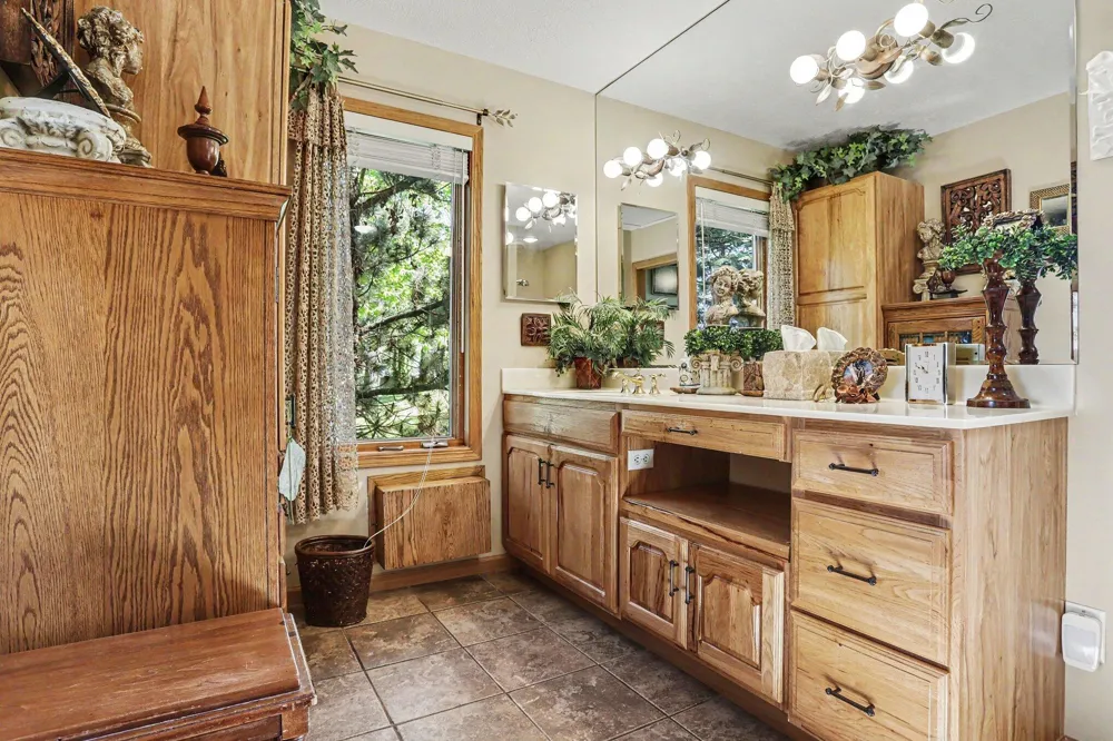 930 Nature Lane Kinderhook Township, MI 49255
