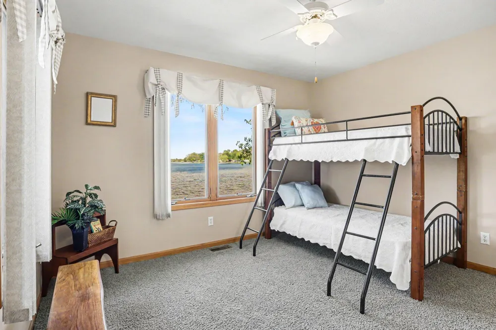 930 Nature Lane Kinderhook Township, MI 49255