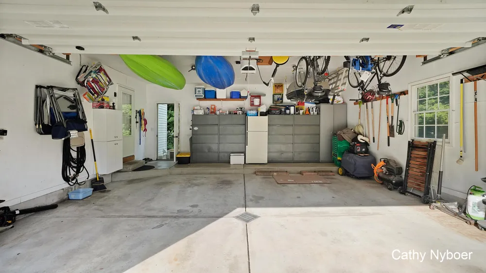 2328 Palm Dale Drive SW Wyoming, MI 49519