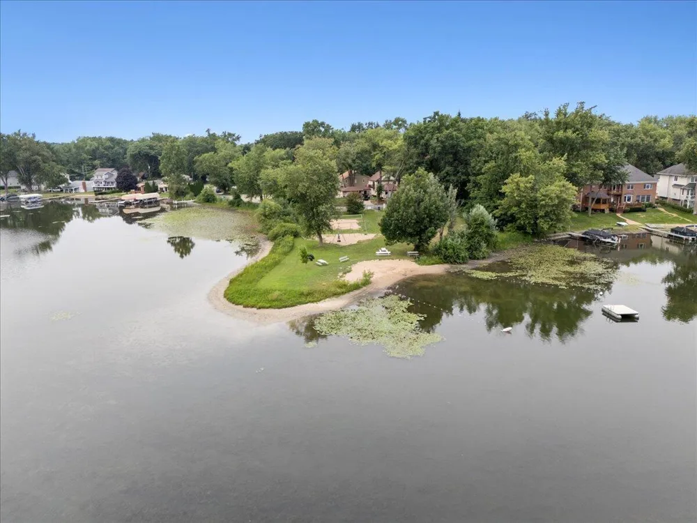 9535 Listeria Street Commerce, MI 48382