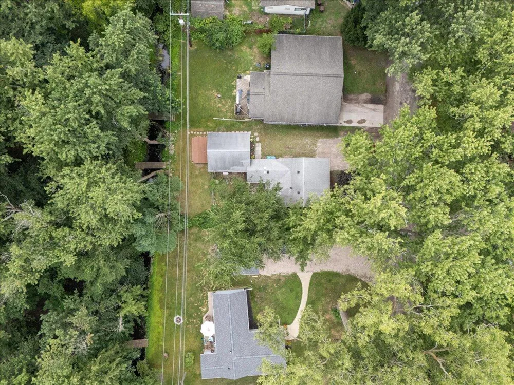 9535 Listeria Street Commerce, MI 48382
