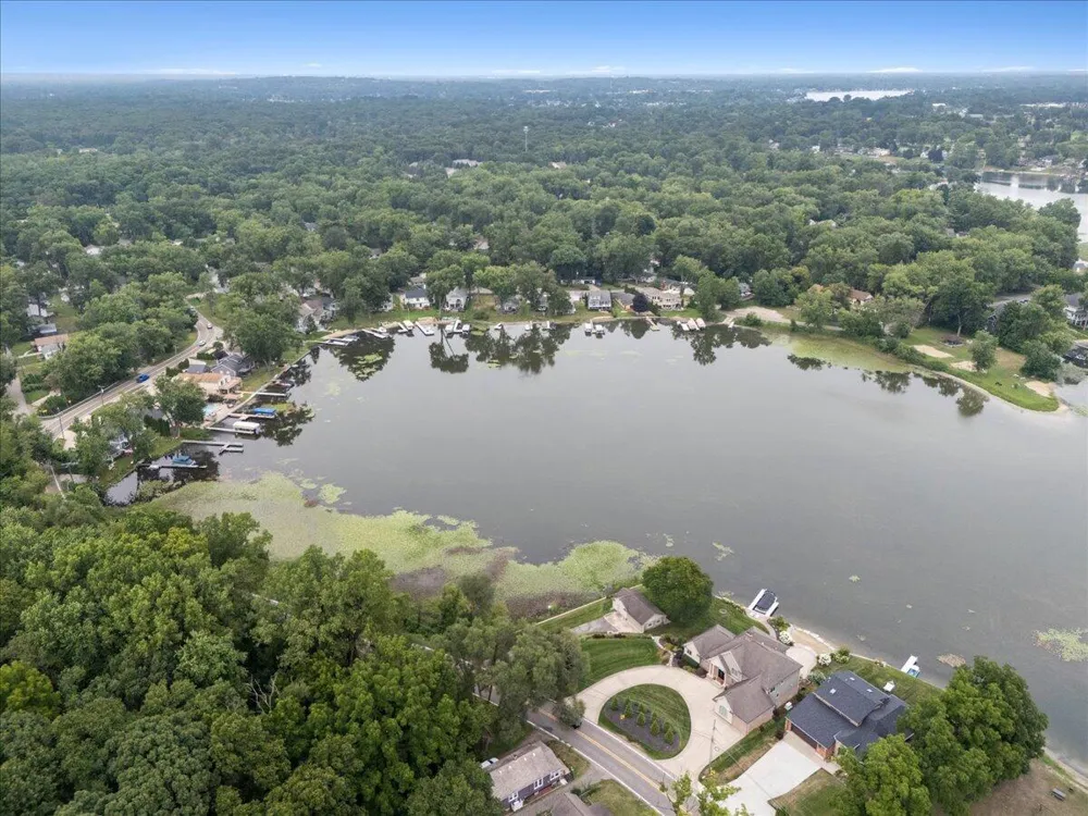 9535 Listeria Street Commerce, MI 48382