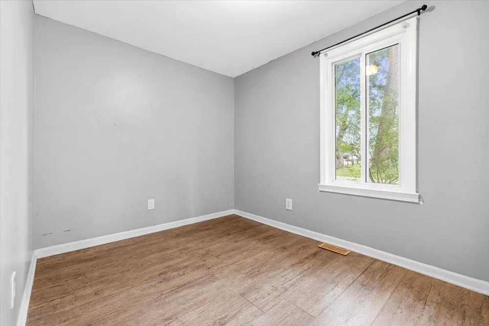 9535 Listeria Street Commerce, MI 48382