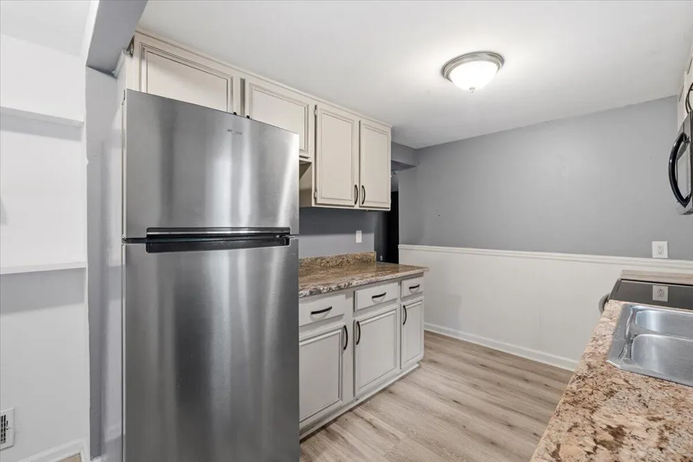 9535 Listeria Street Commerce, MI 48382